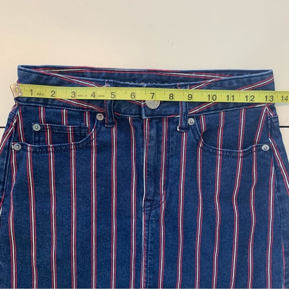 American Eagle Women’s High Rise Mini Striped Raw Hem Stretch Denim Skirt Size 0 - Picture 8 of 12